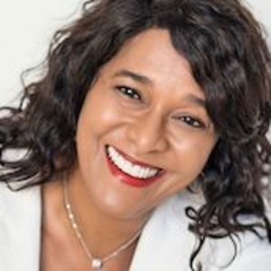 Odile BOCANDÉ-KOFFI (Executive MBA, 2012) Odile BOCANDÉ-KOFFI (Executive MBA, 2012)